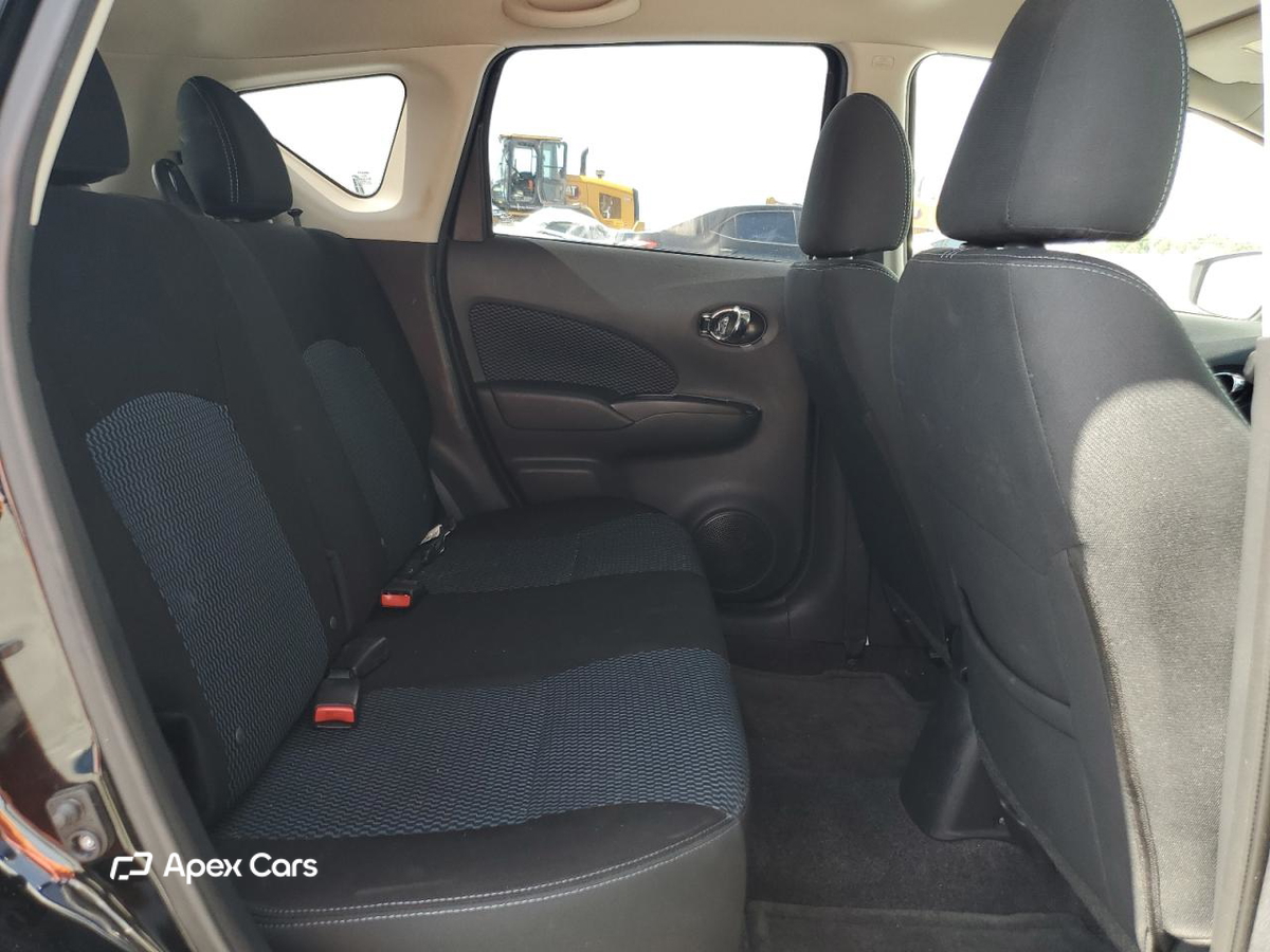 Nissan Versa 2016
