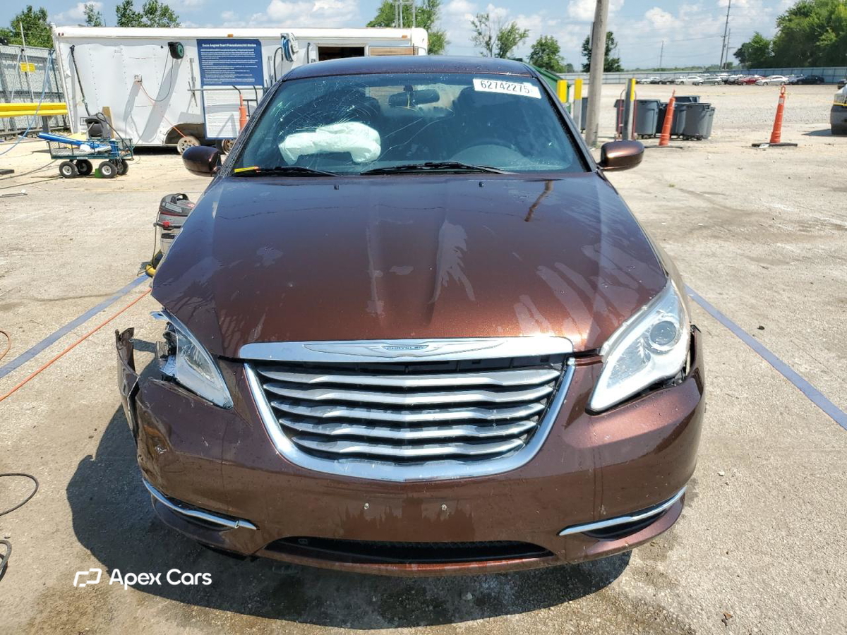Chrysler 200 2013