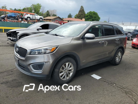 Kia Sorento 2017 - Image 1 of 12