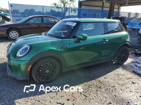 MINI Cooper 2022 - Image 1 of 14