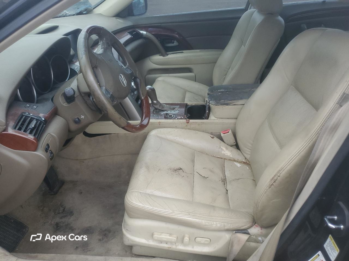 Acura RL 2010