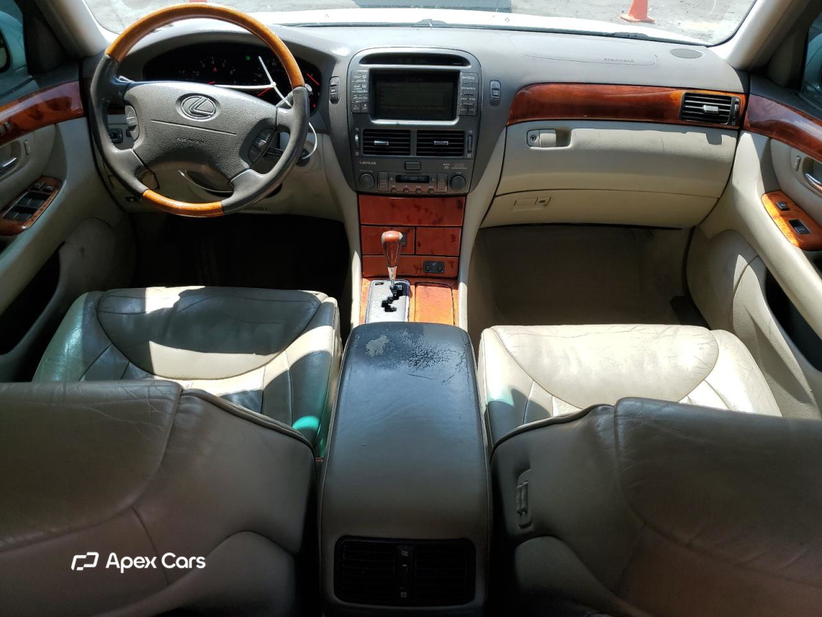 Lexus LS 2001