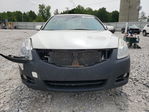 Nissan Altima 2010