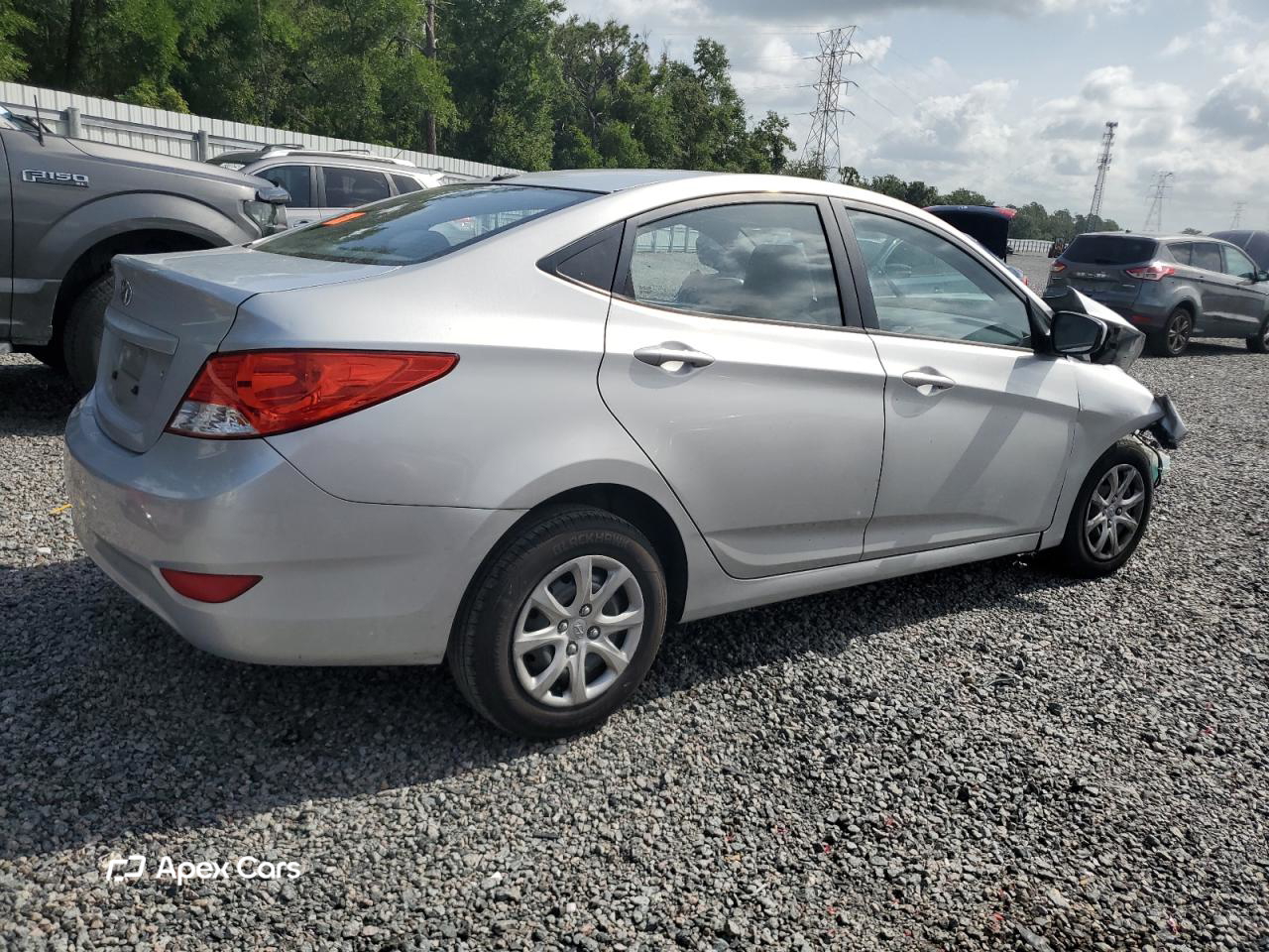 Hyundai Accent 2013