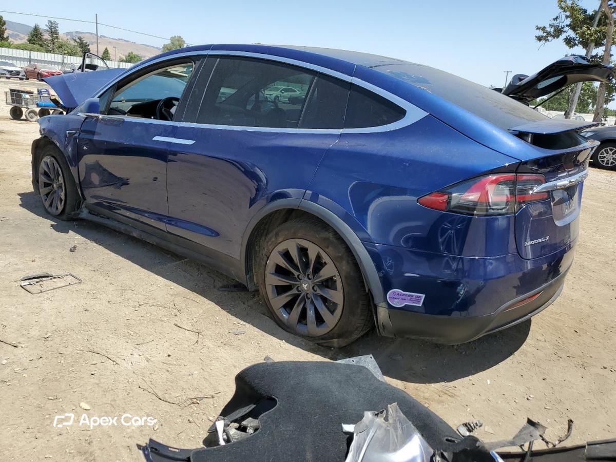 Tesla Model X 2018