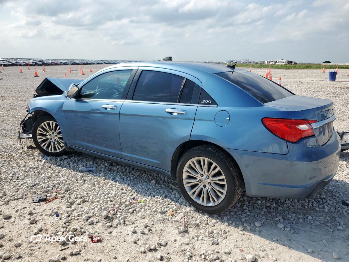 Chrysler 200 2011