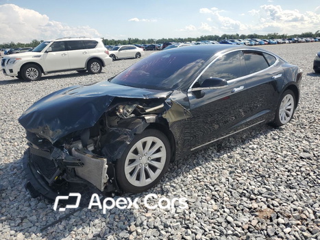Tesla Model S 2017 - Image 1 of 14