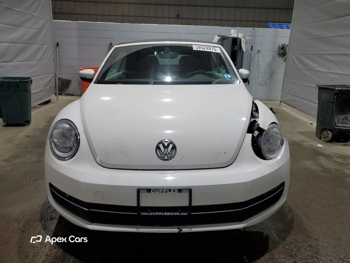 Volkswagen Beetle 2013