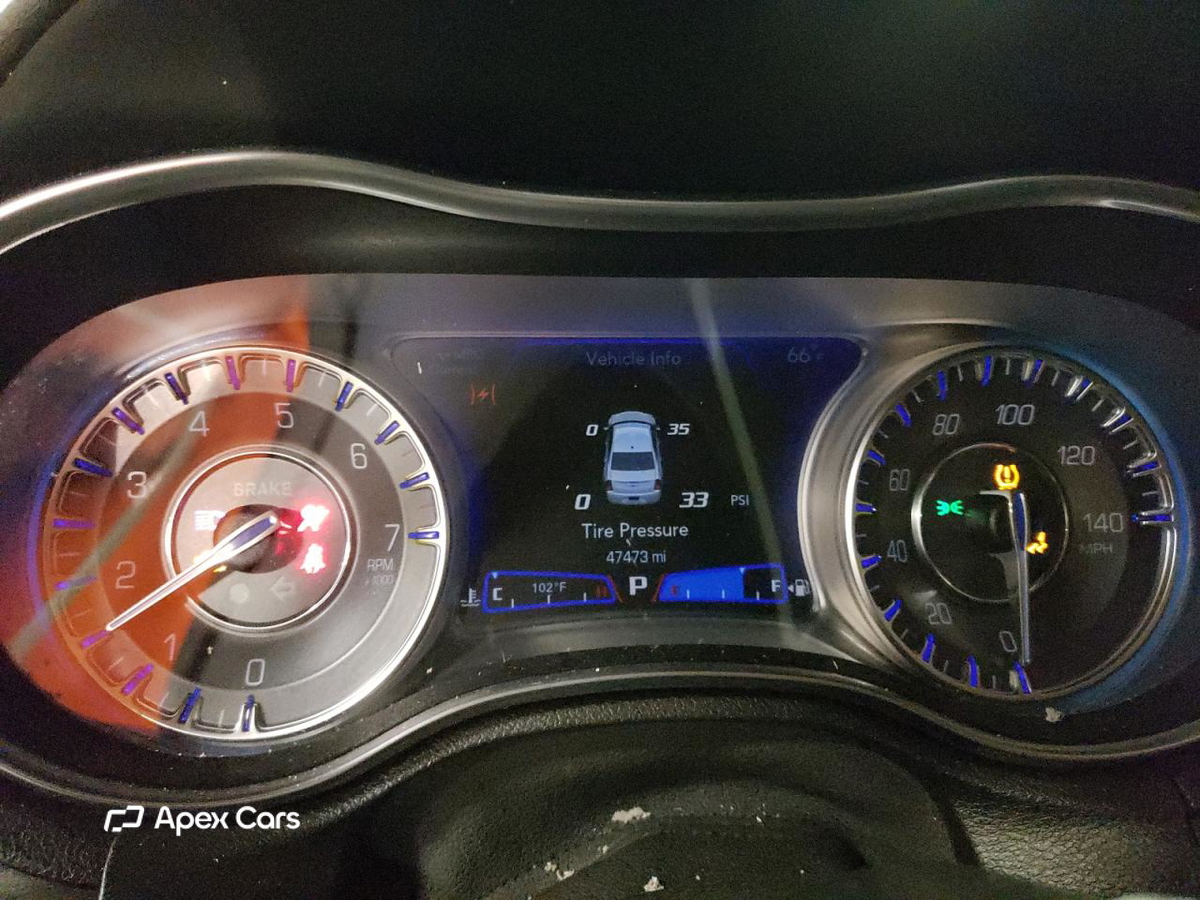 Chrysler 300 2022