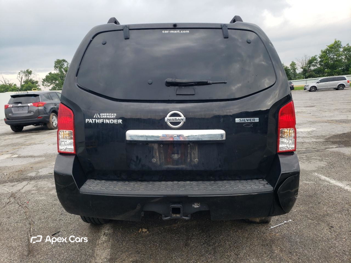 Nissan Pathfinder 2011