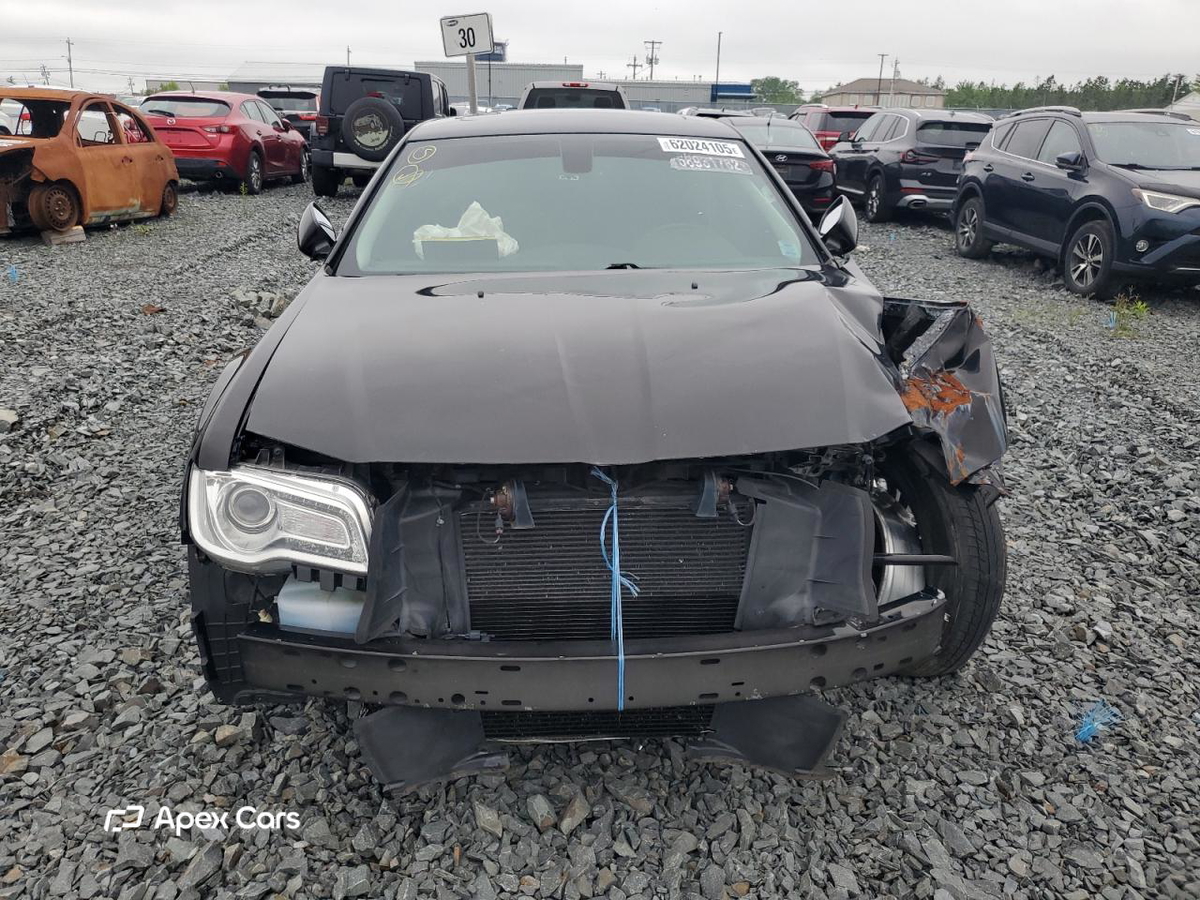 Chrysler 300 2016