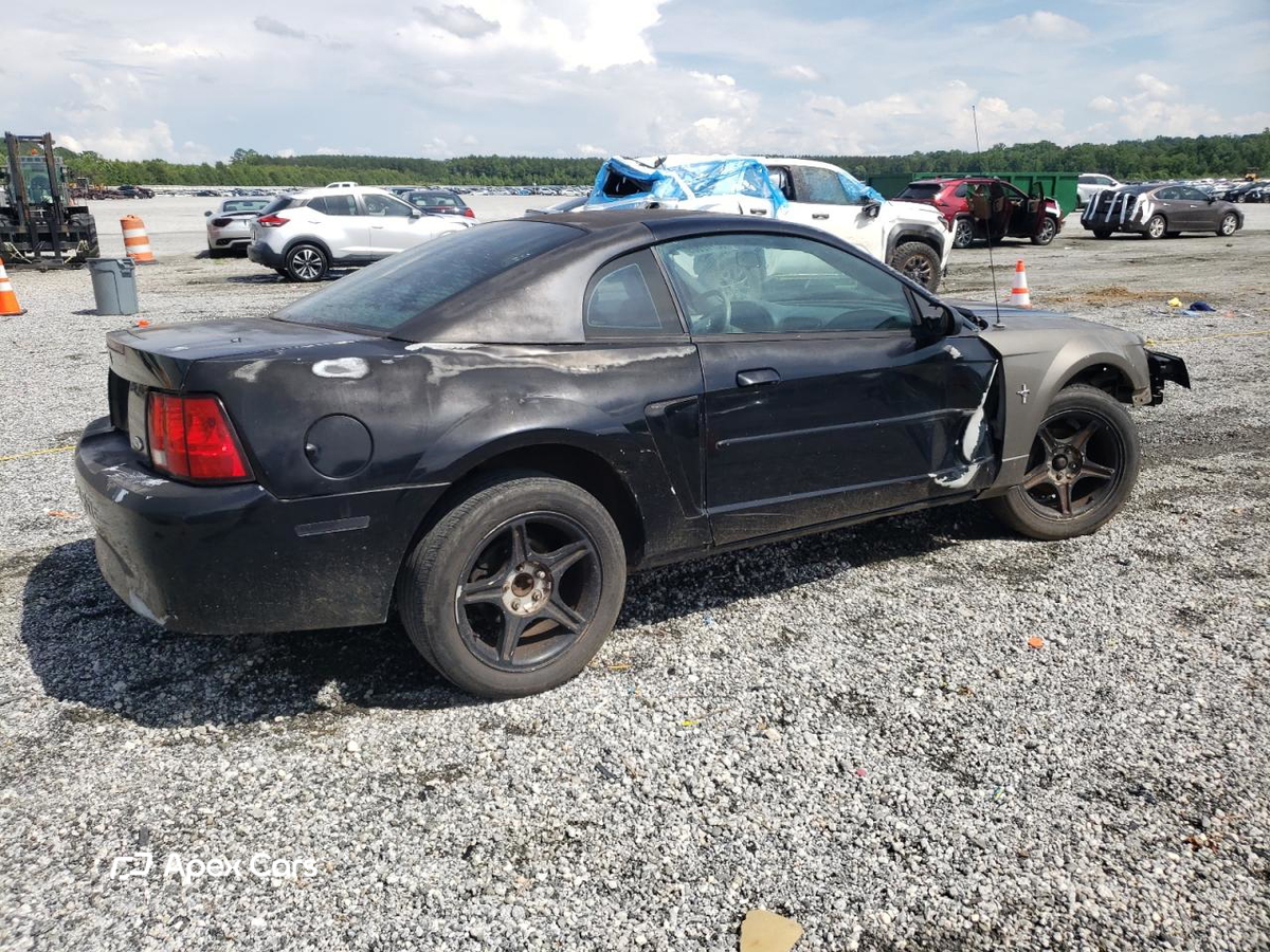 Ford Mustang 2003