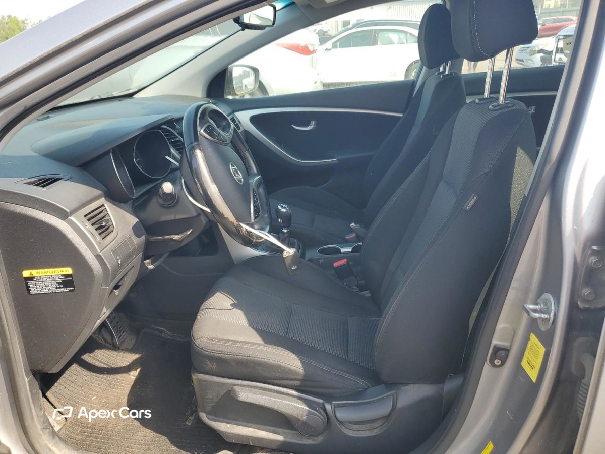Hyundai Elantra 2013