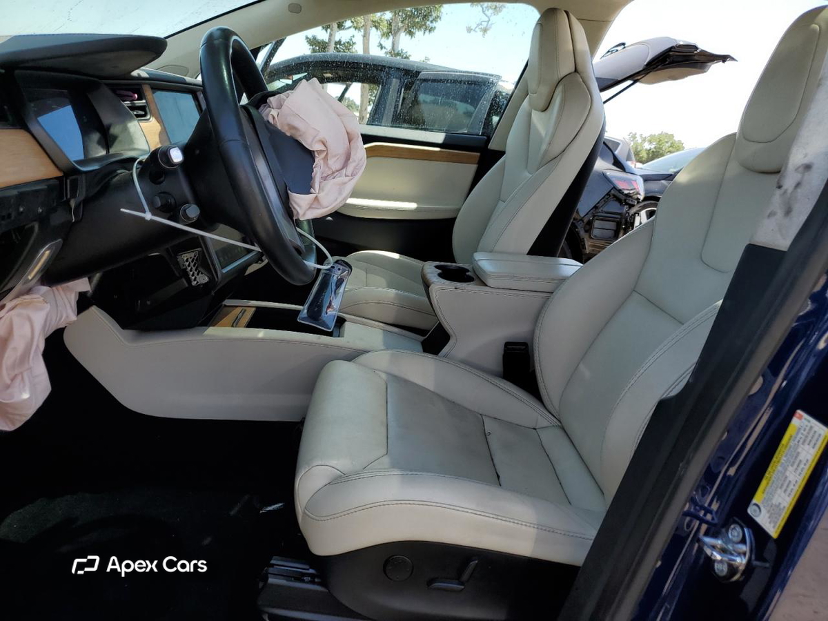Tesla Model X 2018