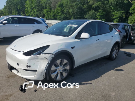 Tesla Model Y 2023 - Image 1 of 13