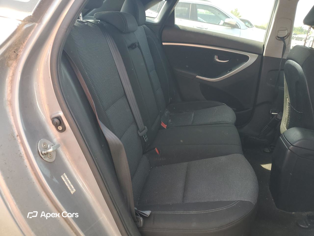 Hyundai Elantra 2013