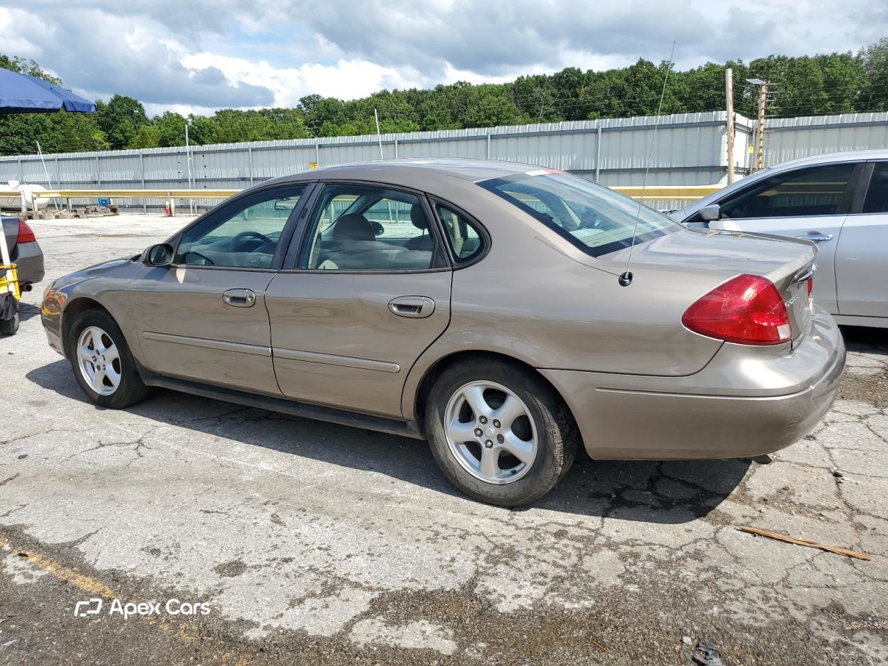 Ford Taurus 2002