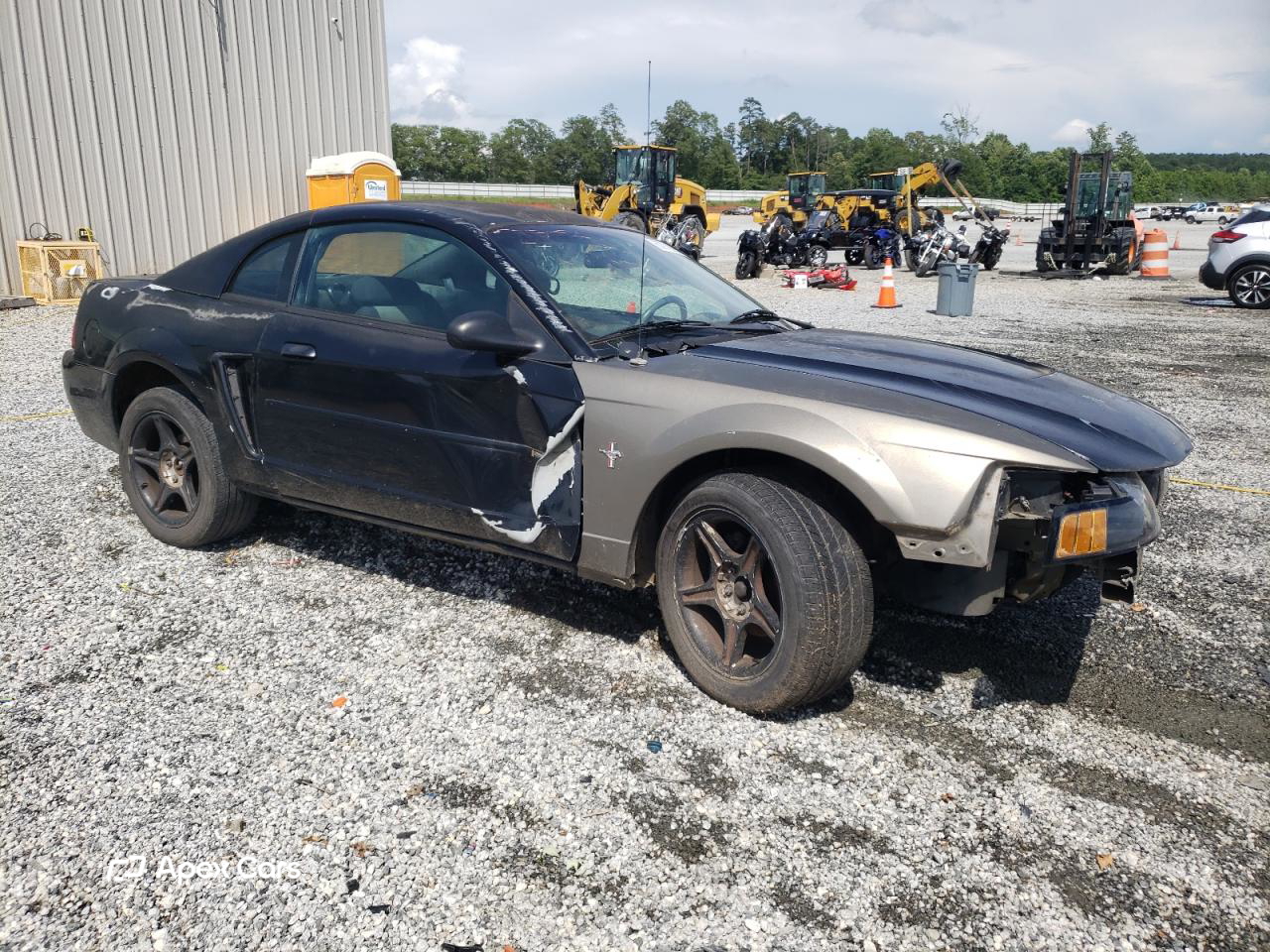 Ford Mustang 2003