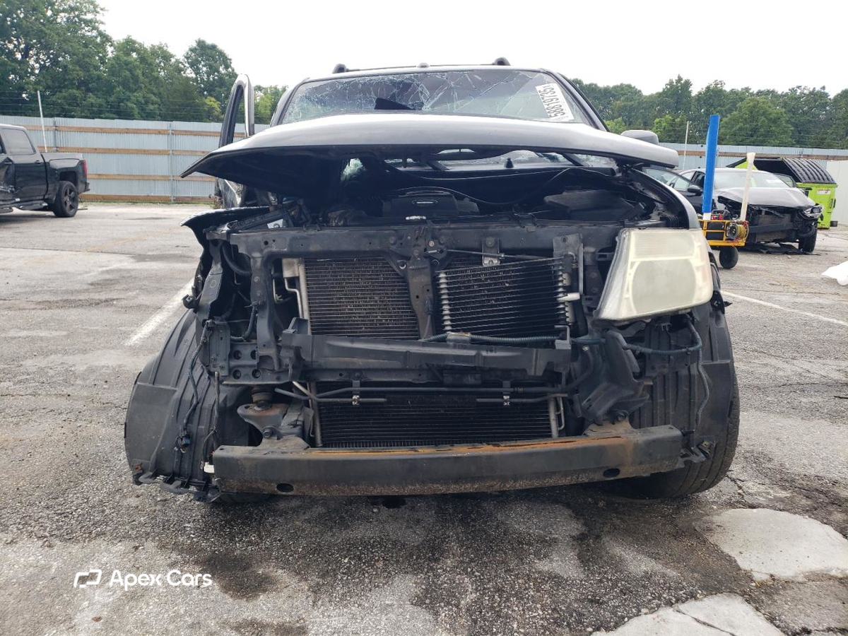 Nissan Pathfinder 2011