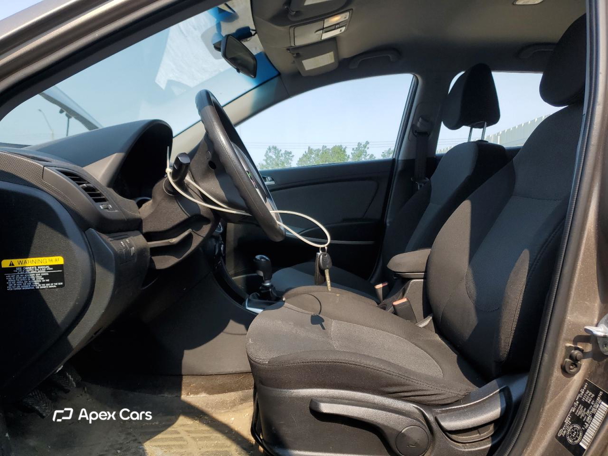 Hyundai Accent 2014