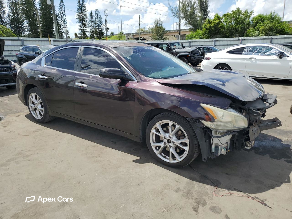 Nissan Maxima 2012