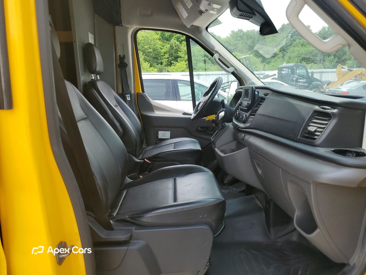Ford Transit 2021