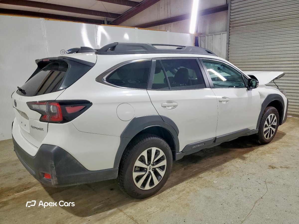 Subaru Outback 2025