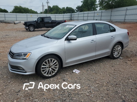Volkswagen Jetta 2015 - Image 1 of 5