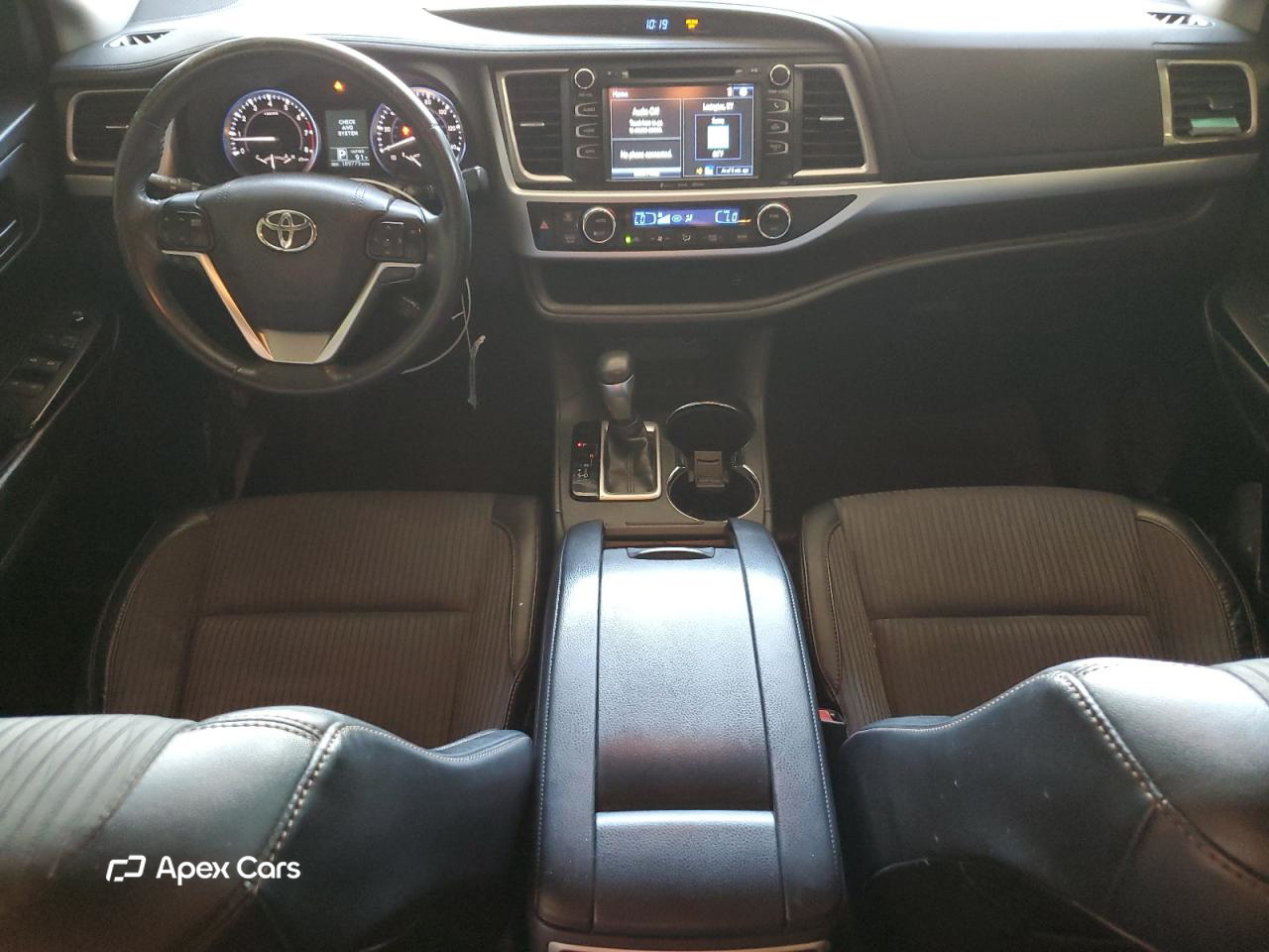 Toyota Highlander 2016