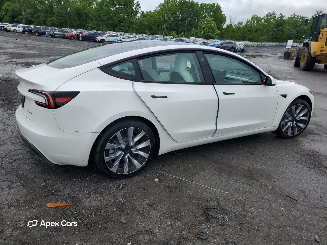 Tesla Model 3 2024