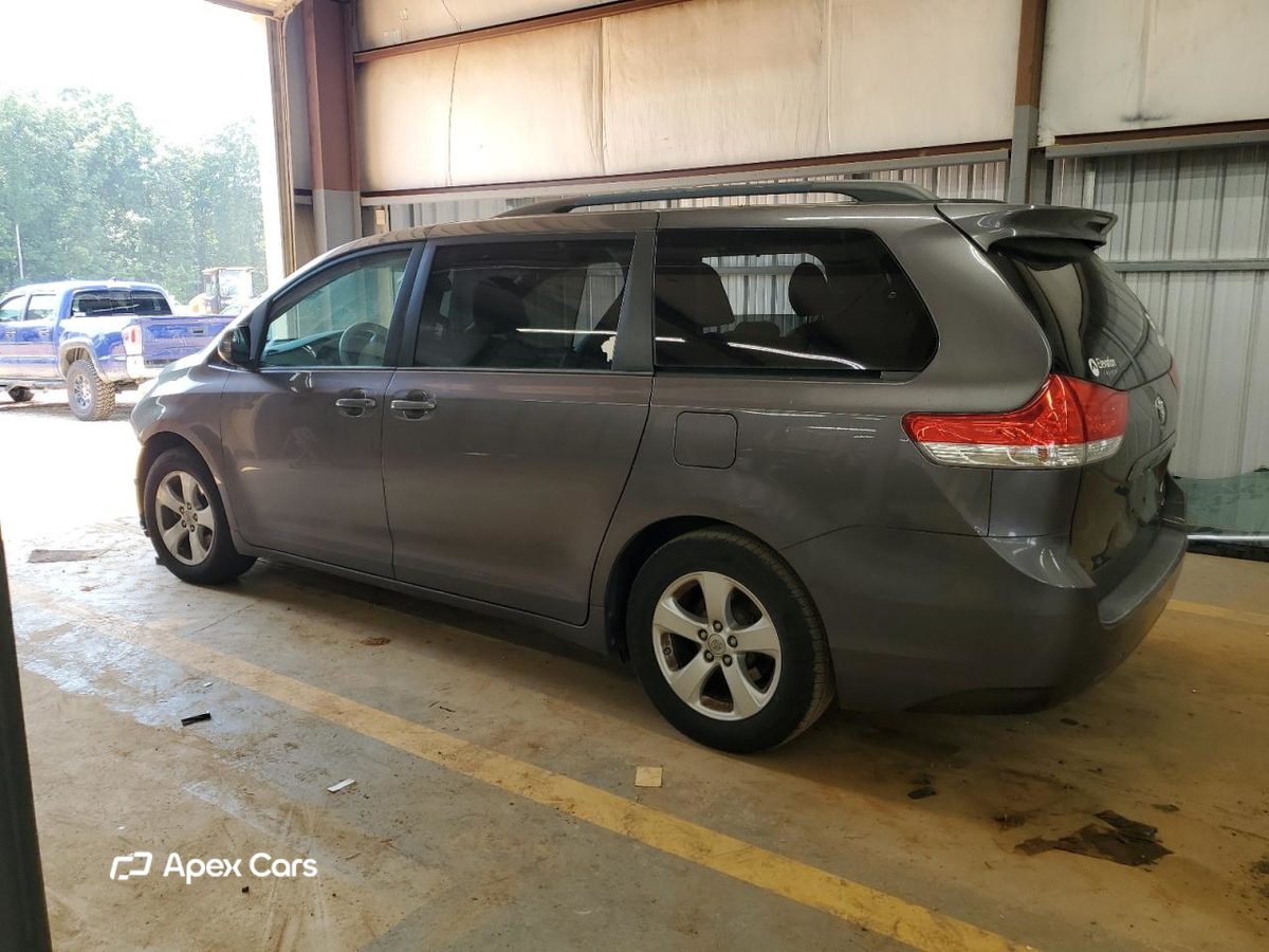 Toyota Sienna 2012