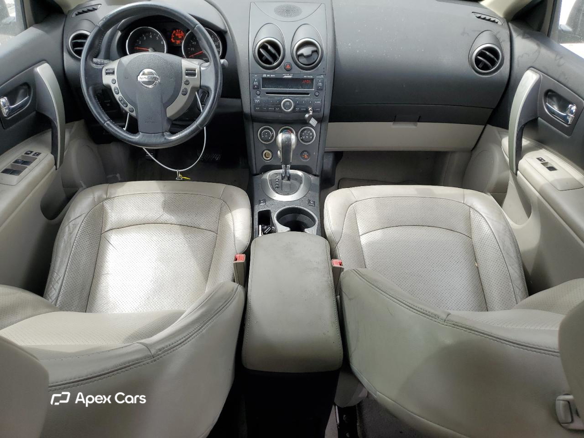 Nissan Rogue 2010