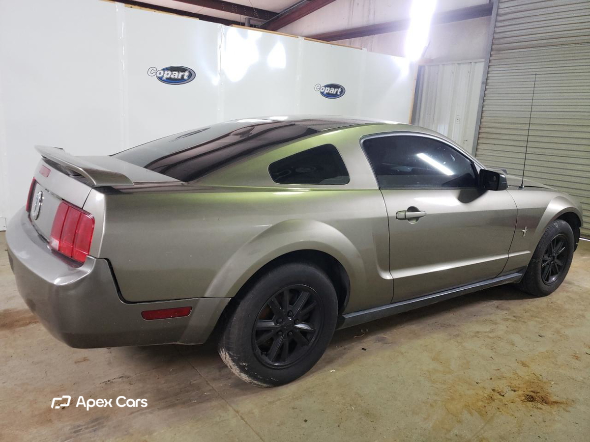 Ford Mustang 2005