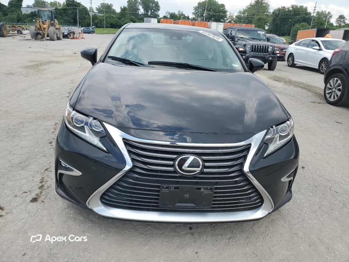 Lexus ES 2016
