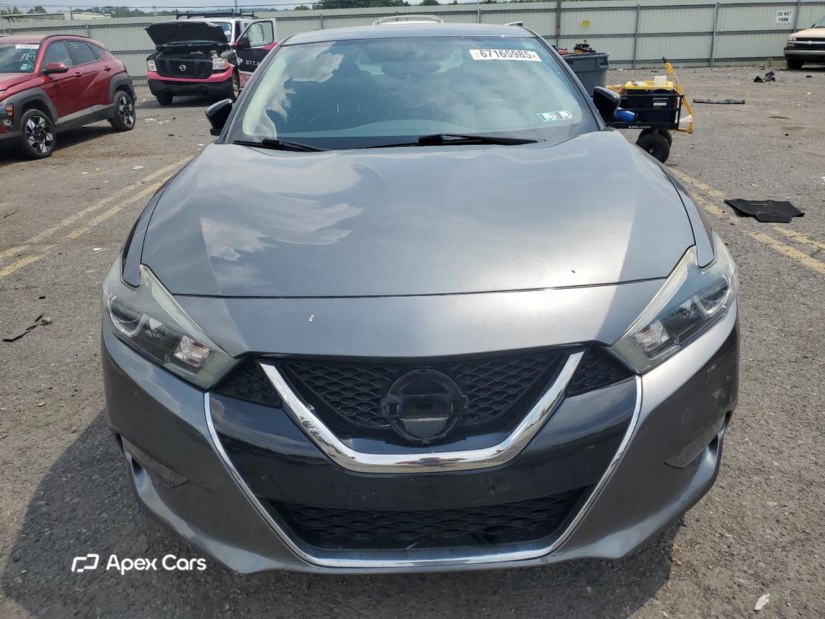 Nissan Maxima 2018
