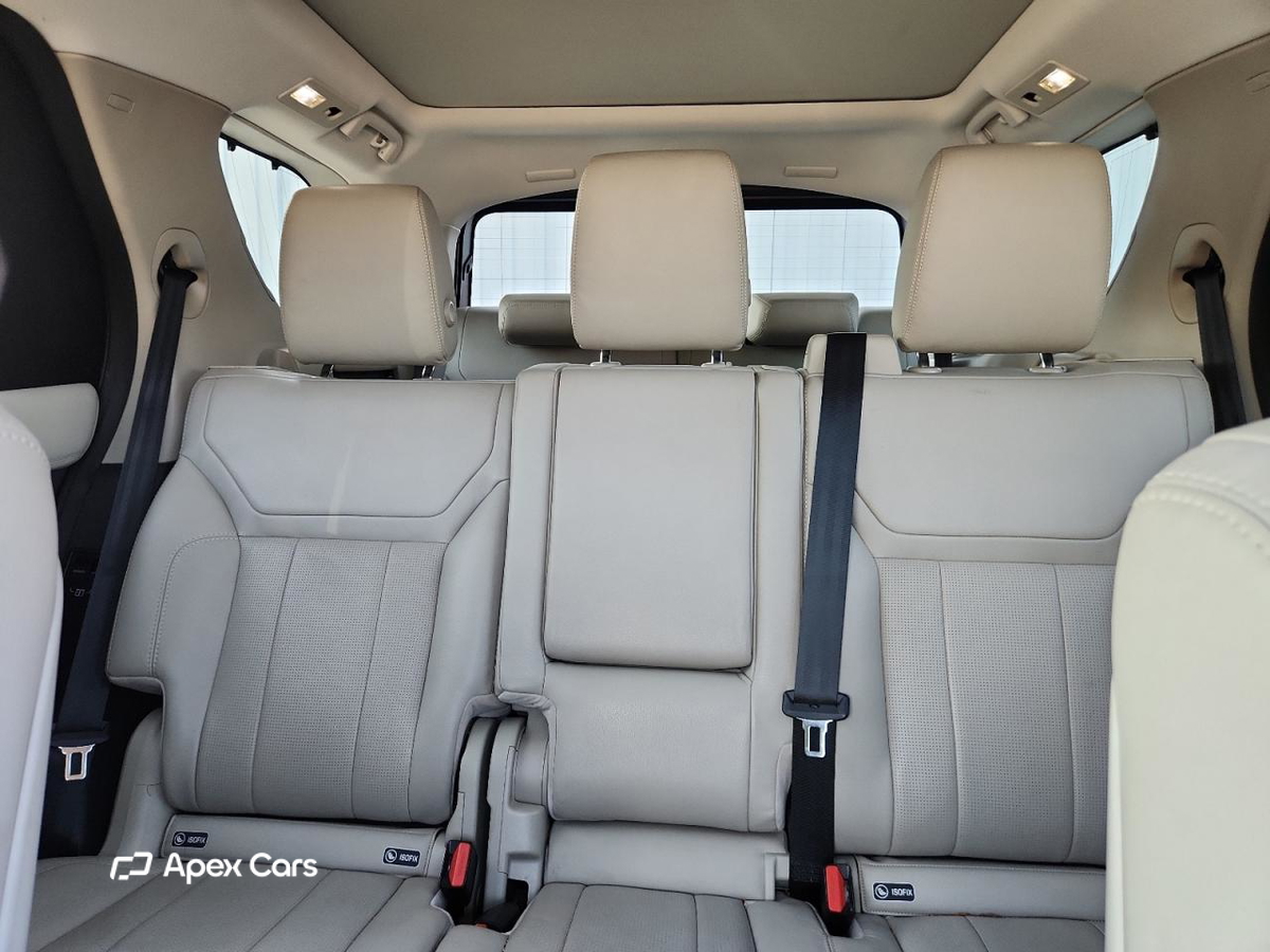 Land Rover Discovery 2019