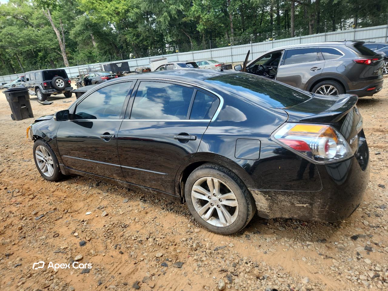 Nissan Altima 2011
