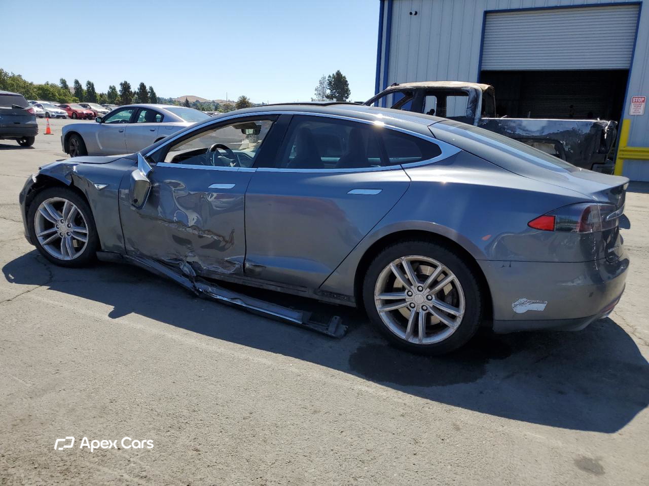 Tesla Model S 2012