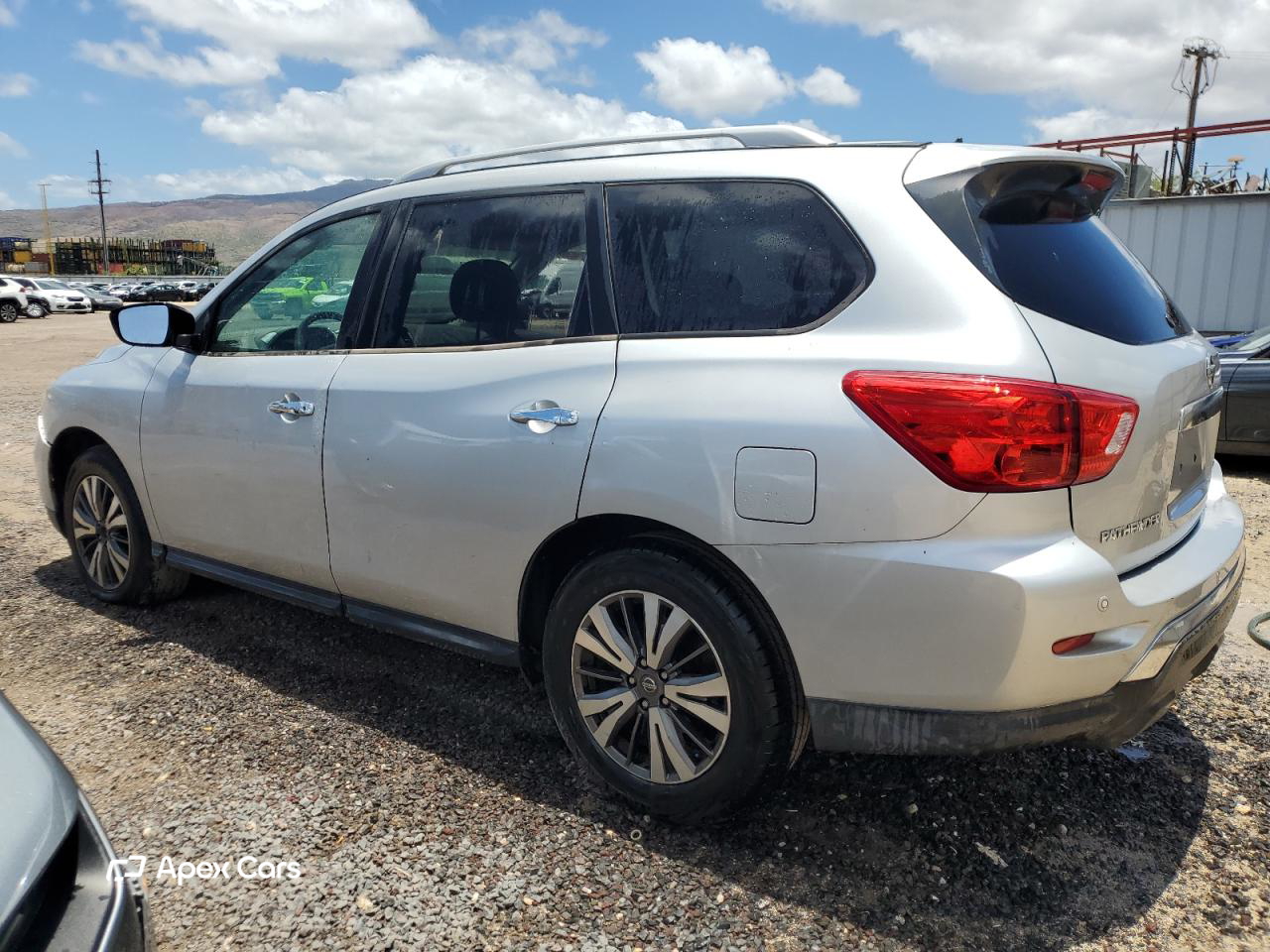 Nissan Pathfinder 2017