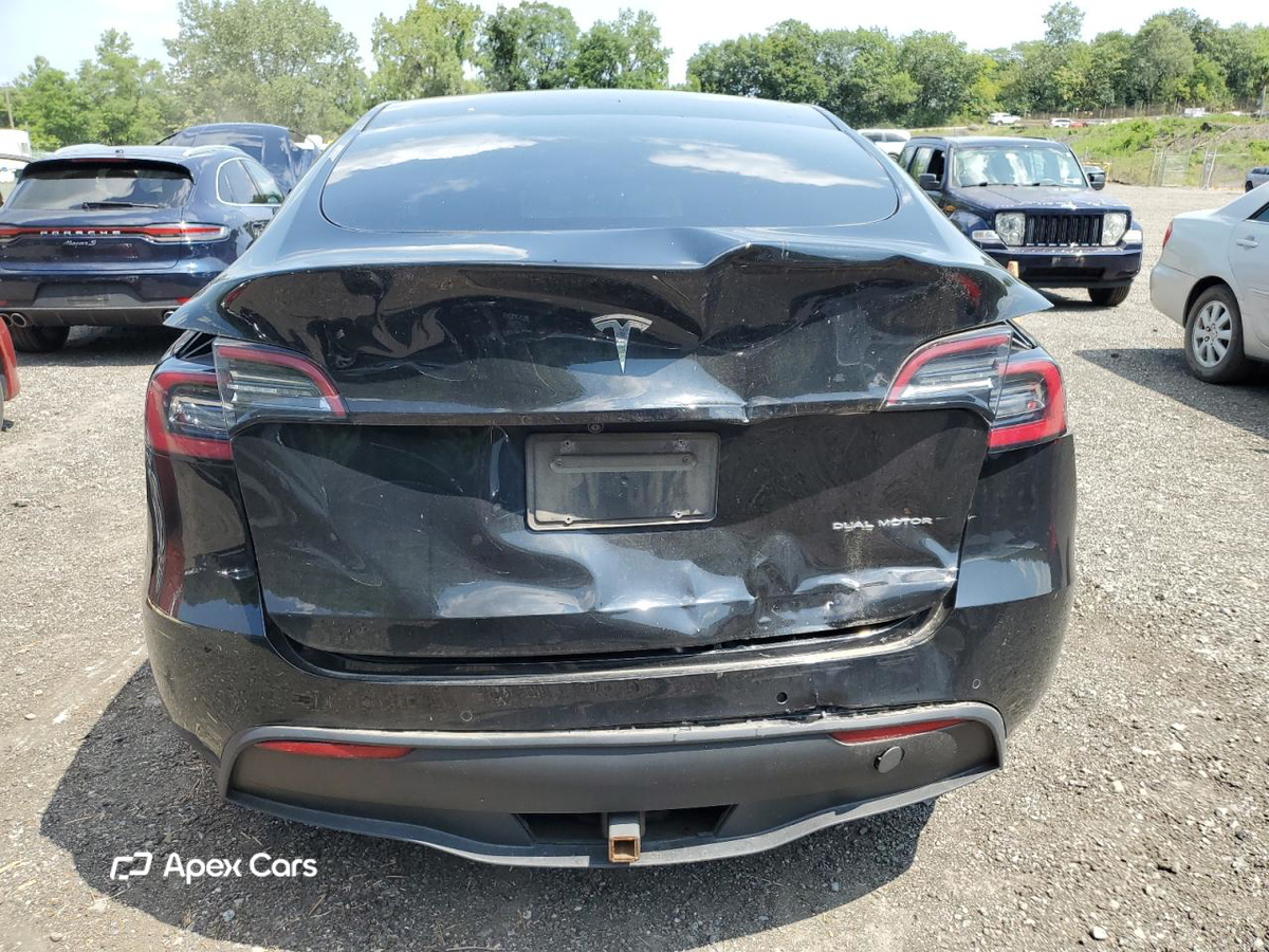 Tesla Model Y 2020