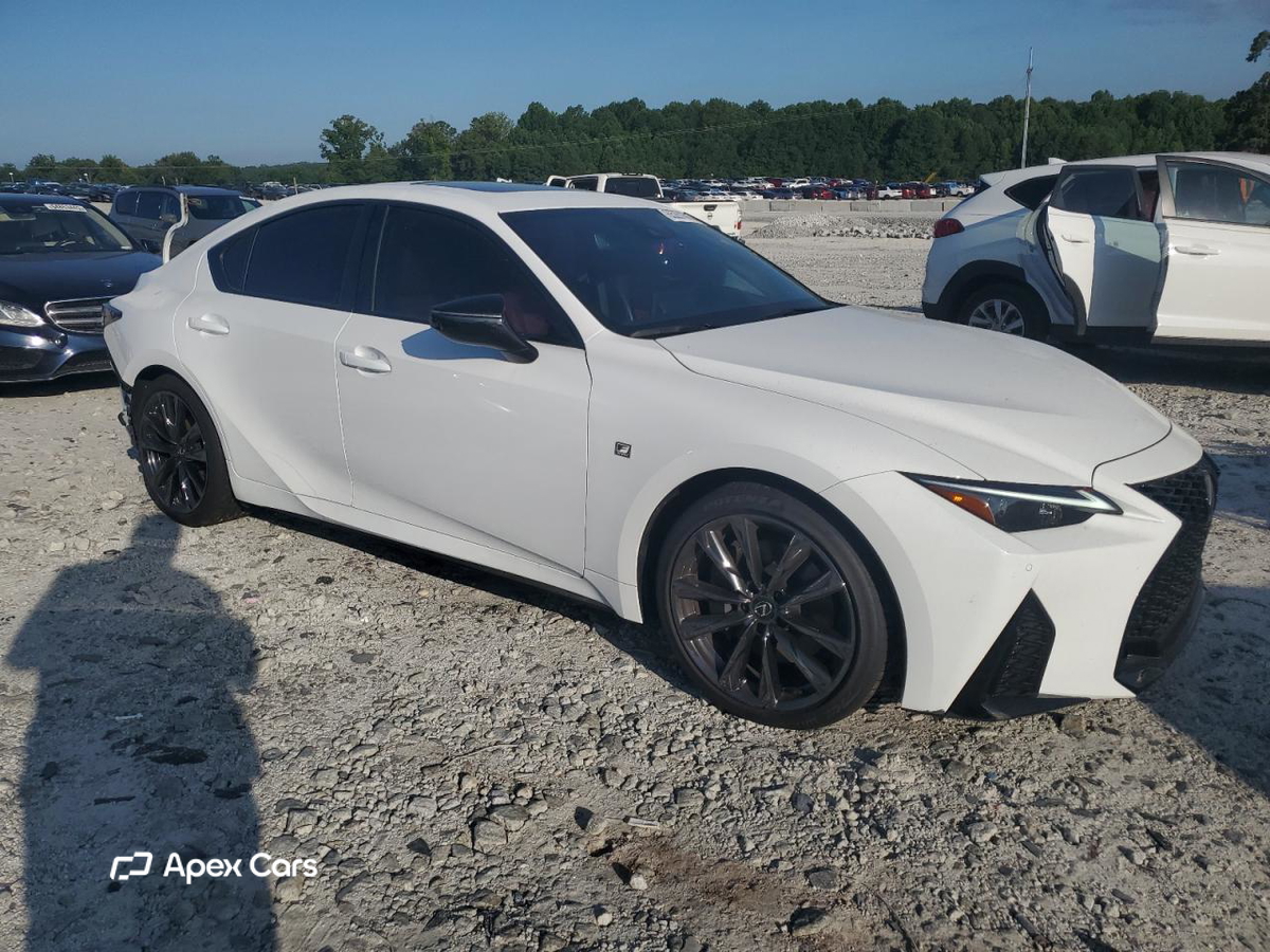 Lexus IS 2025