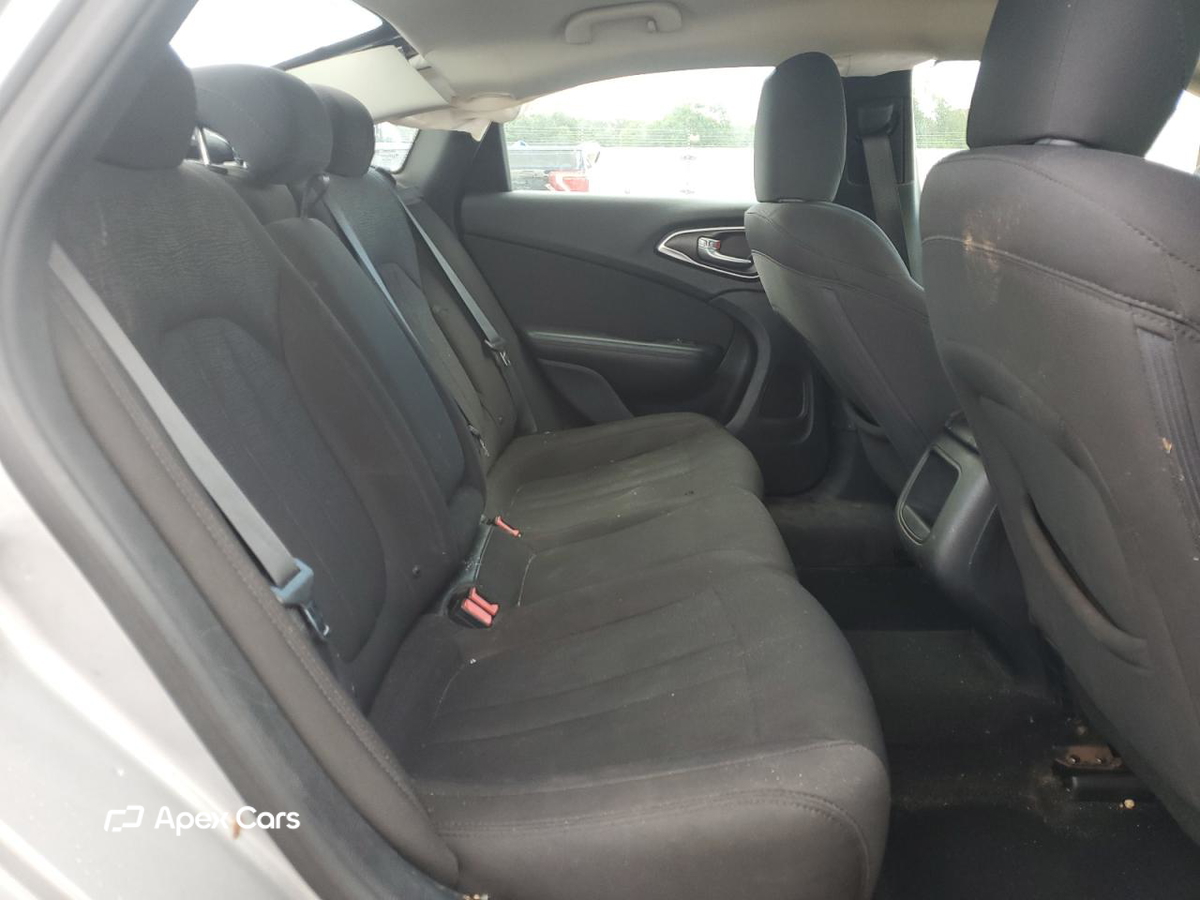 Chrysler 200 2015