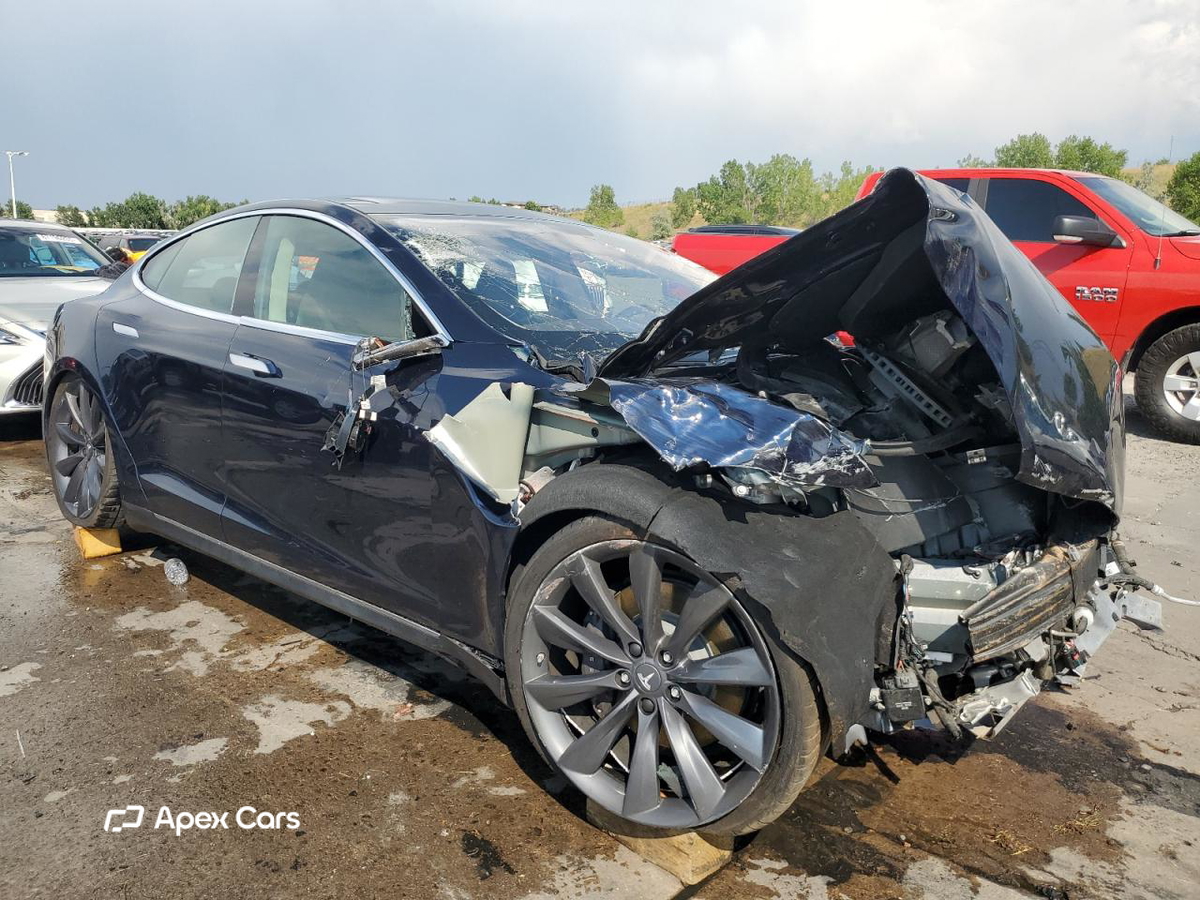 Tesla Model S 2013