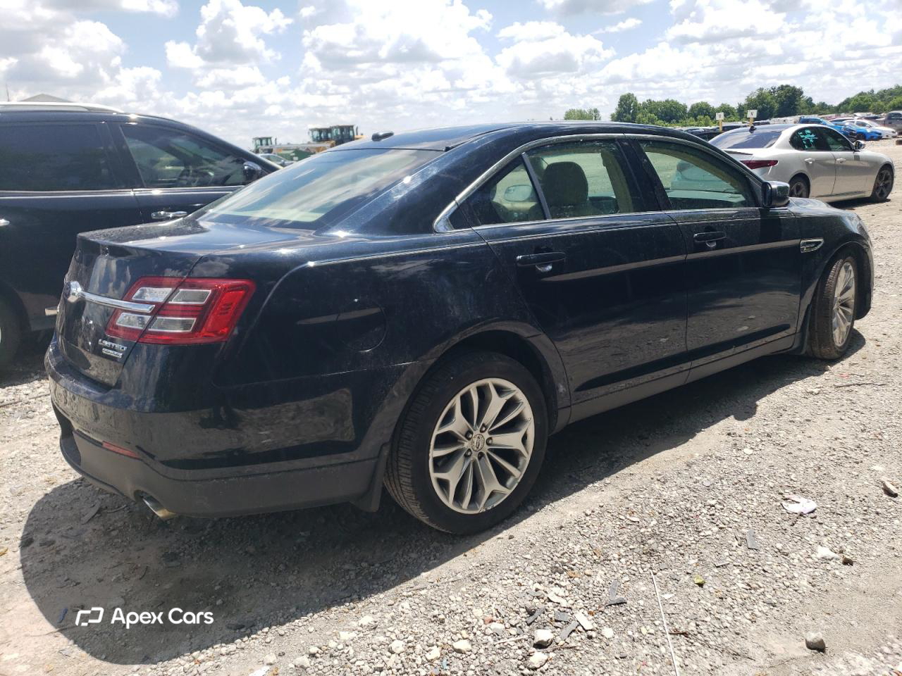 Ford Taurus 2015