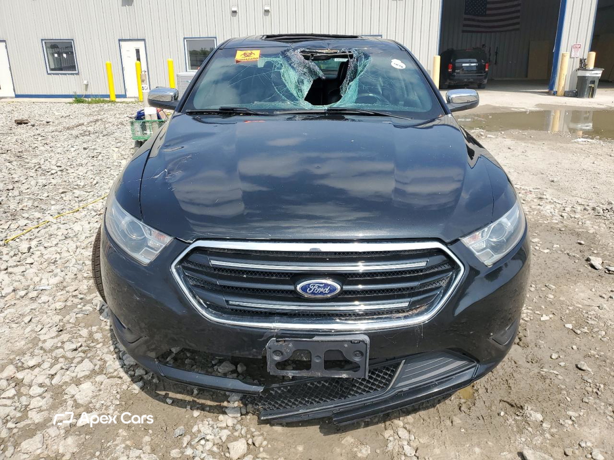 Ford Taurus 2015