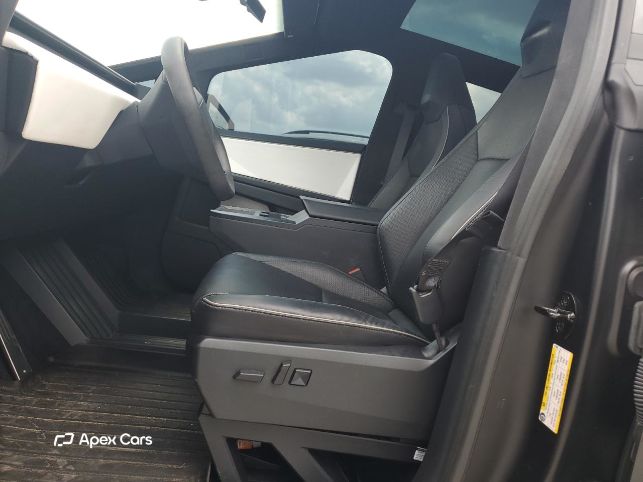 Tesla Cybertruck 2024