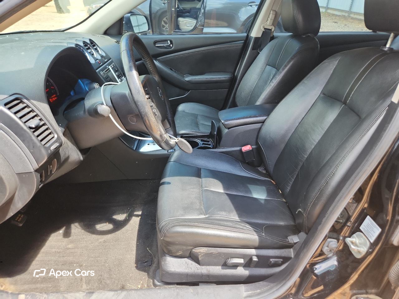 Nissan Altima 2011