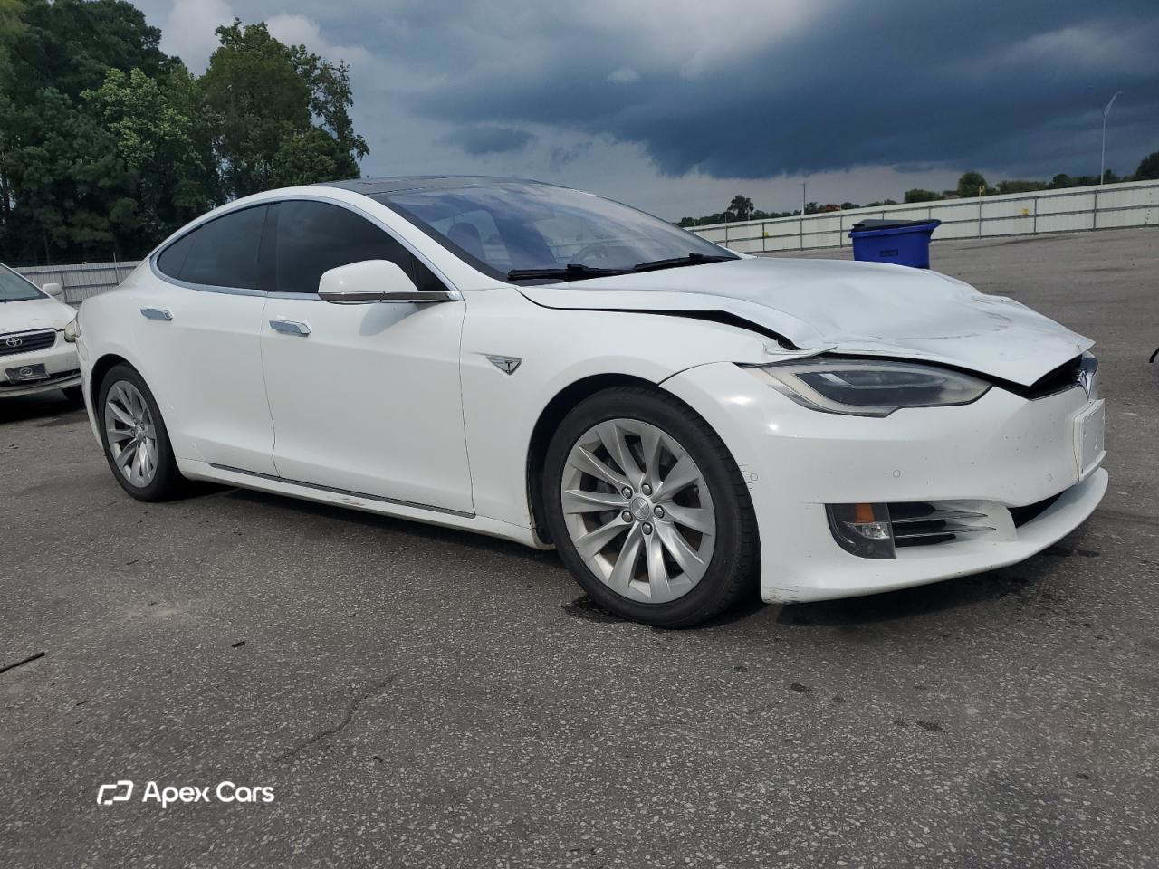 Tesla Model S 2016