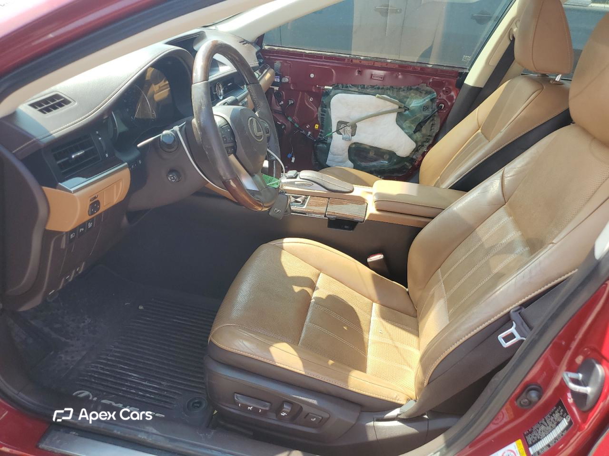 Lexus ES 2016
