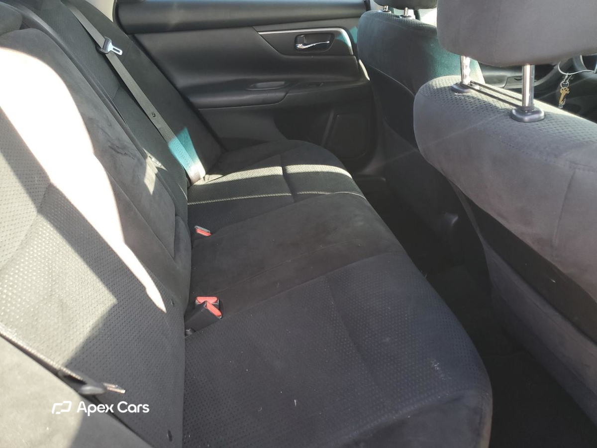 Nissan Altima 2015